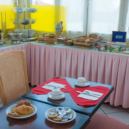 Savoia Hotel Finale Ligure