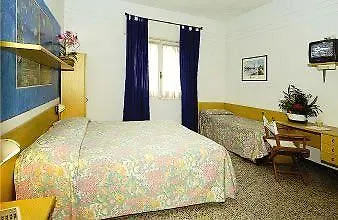 Savoia 3* Finale Ligure