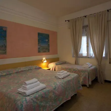 Savoia Hotell Finale Ligure
