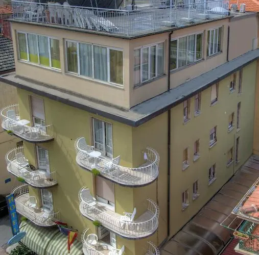 Hotel Savoia Finale Ligure