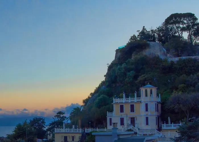 Hotel Savoia 3*